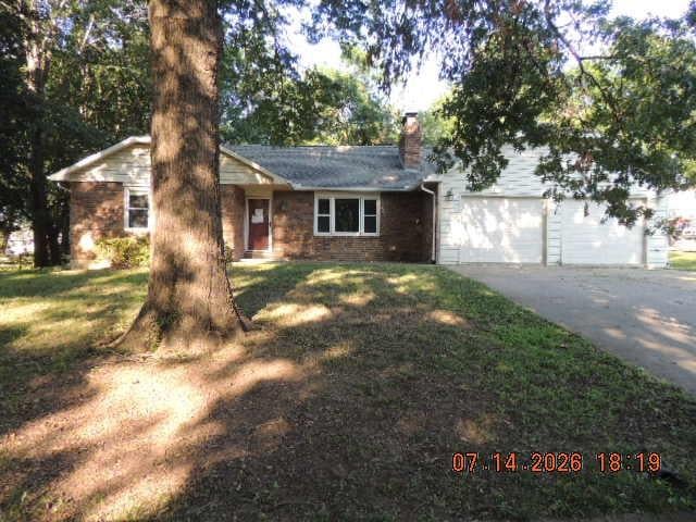1005 Lisa Ln, Richmond, MO 64085