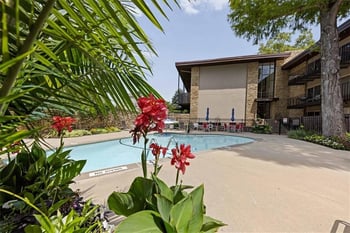 4512 Jefferson St #10, Kansas City, MO 64111