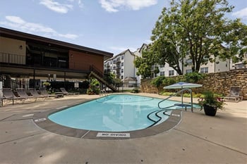 4512 Jefferson St #10, Kansas City, MO 64111