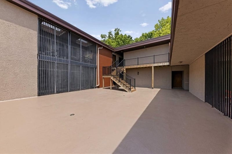 4512 Jefferson St #10, Kansas City, MO 64111