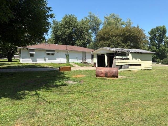 218 Wilmer Ln, St Joseph, MO 64504
