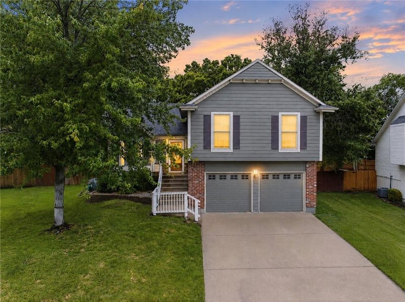 22625 64th Ter, Shawnee, KS 66226