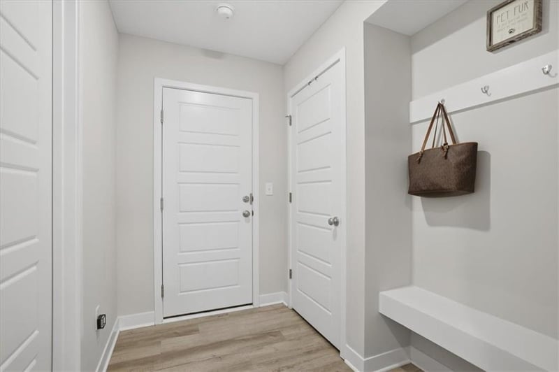 8841 9th Ter, Lee's Summit, MO 64064