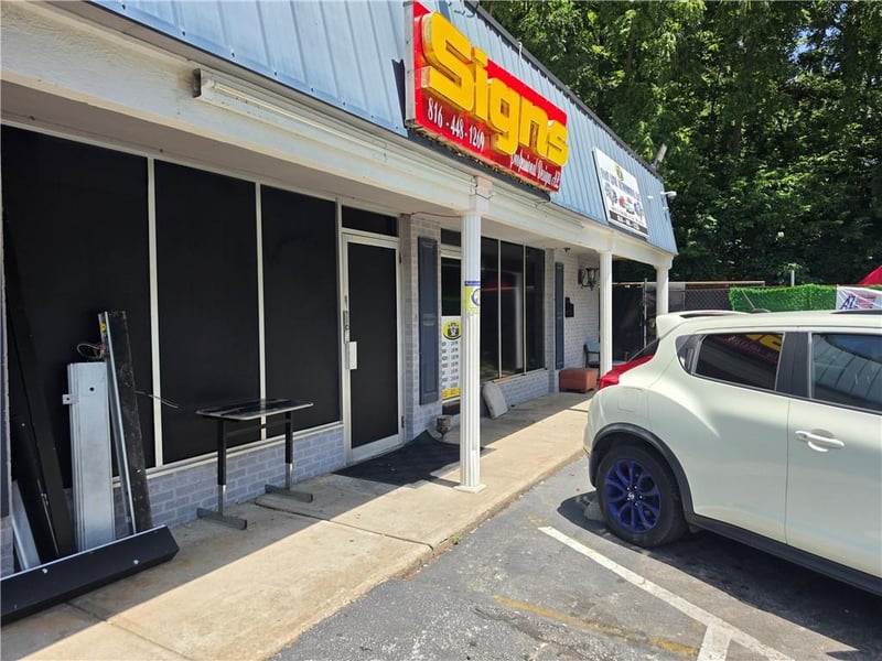 4027 Cherry St, Kansas City, MO 64116