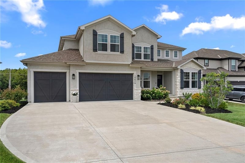 14476 Haskins St, Olathe, KS 66062
