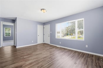1601 N 49th St, Kansas City, KS 66102