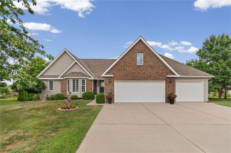 6401 Reed Ln, Trimble, MO 64492
