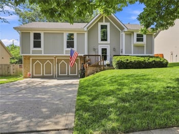 4109 NW 64th Pl, Kansas City, MO 64151