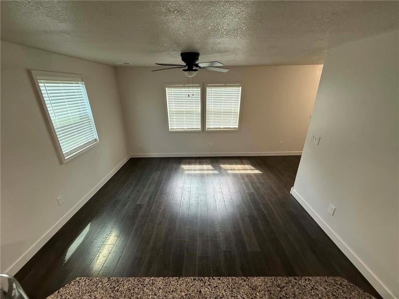 311 May St, Excelsior Springs, MO 64024