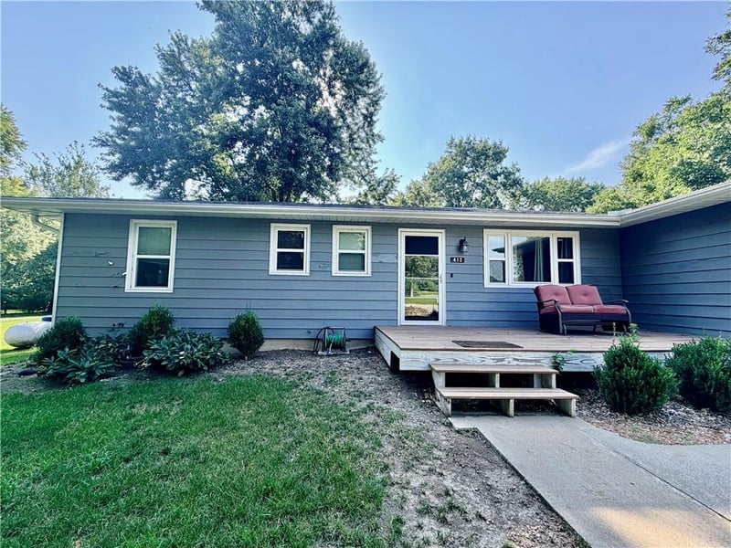 412 NW 21 Rd, Warrensburg, MO 64093