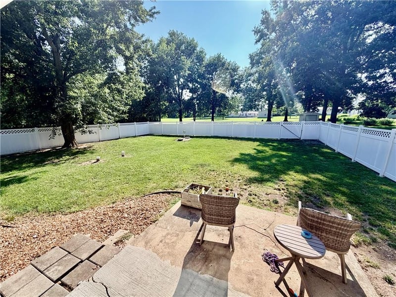 412 NW 21 Rd, Warrensburg, MO 64093