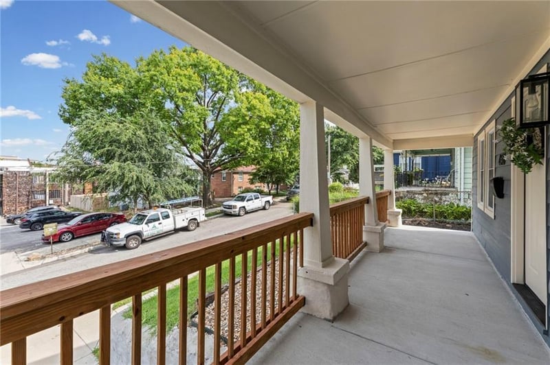 4516 Mercier St, Kansas City, MO 64111