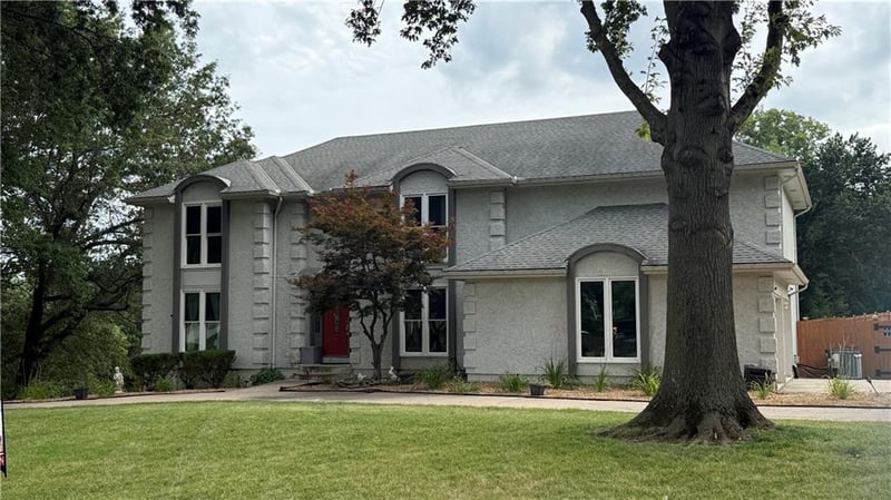 4104 Hickory Ln, Blue Springs, MO 64015