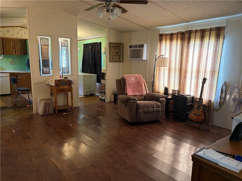 29009 315th St, Garden City, MO 64747