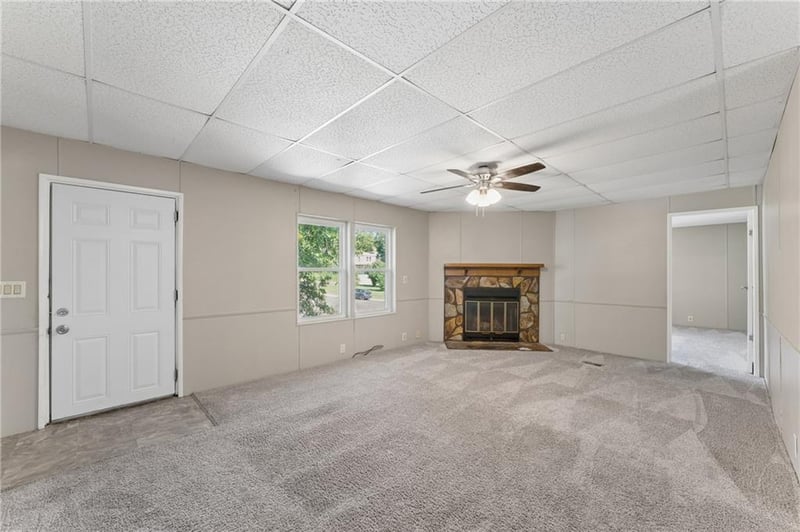 4804 Christie Cir, Blue Springs, MO 64015