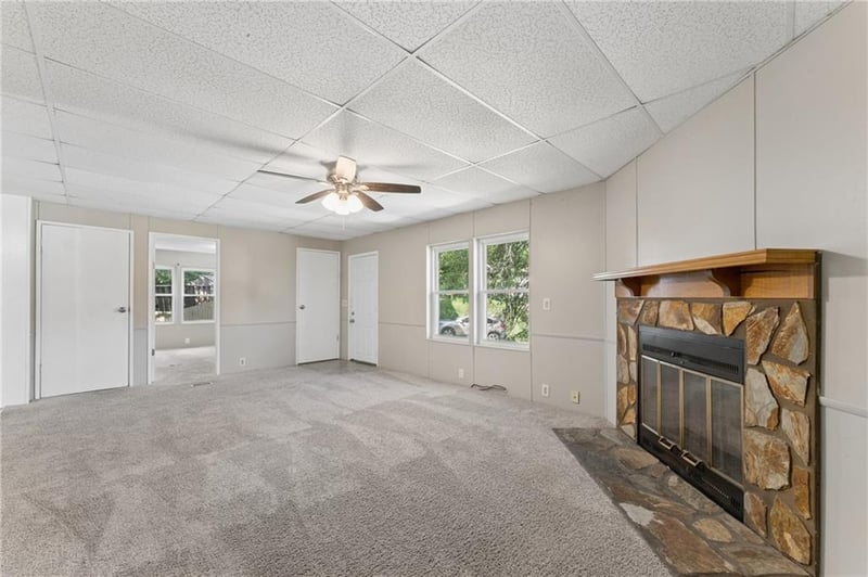 4804 Christie Cir, Blue Springs, MO 64015