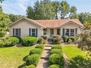 7301 NW 79th St, Kansas City, MO 64152