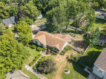 7301 NW 79th St, Kansas City, MO 64152