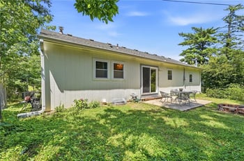 905 N 80th Ter, Kansas City, KS 66112