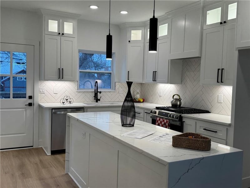 2019 Summit St, Kansas City, MO 64108