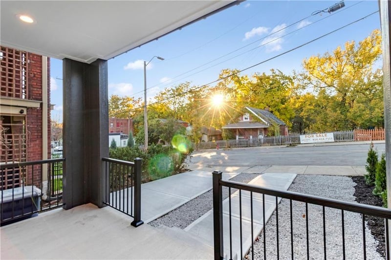 2019 Summit St, Kansas City, MO 64108