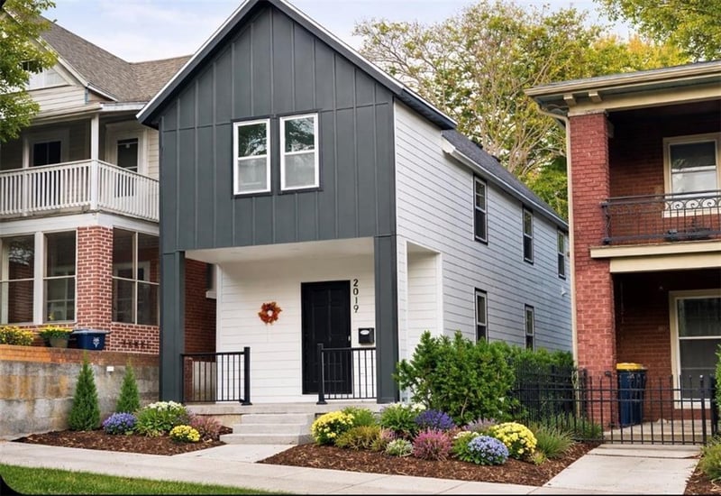 2019 Summit St, Kansas City, MO 64108