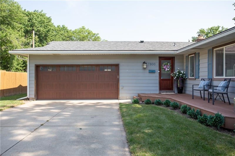 7800 95th Ter, Overland Park, KS 66212