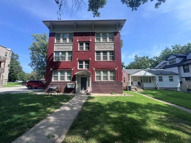 2912 Lockridge St, Kansas City, MO 64128