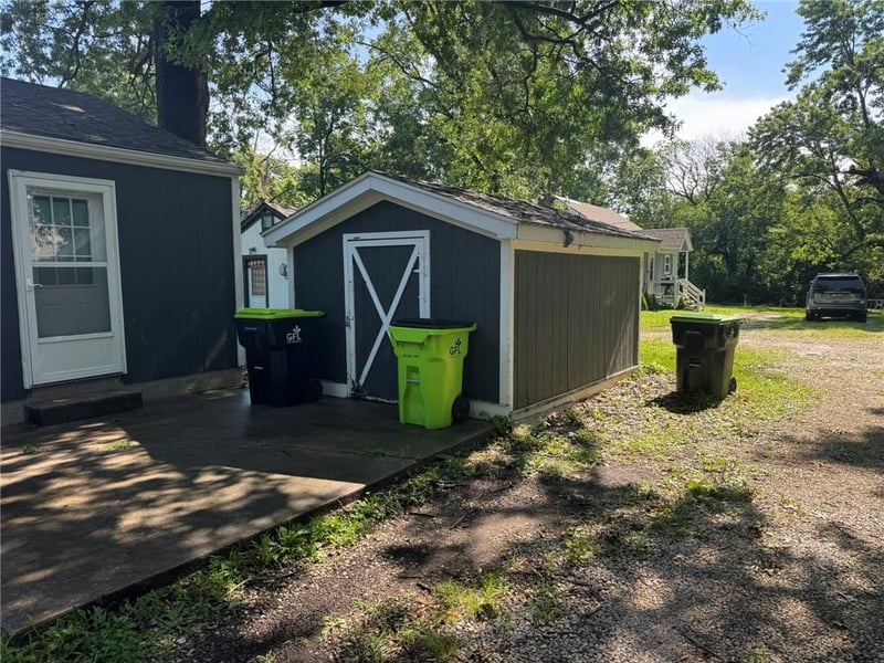 1007 A - B Lexington St, Harrisonville, MO 64701