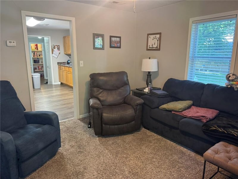 1007 A - B Lexington St, Harrisonville, MO 64701