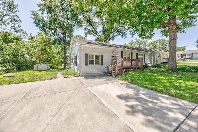 412 Insley Ave, Bonner Springs, KS 66012