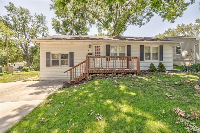 412 Insley Ave, Bonner Springs, KS 66012