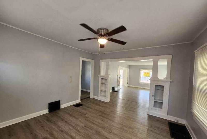 3306 Indiana Ave, Kansas City, MO 64128