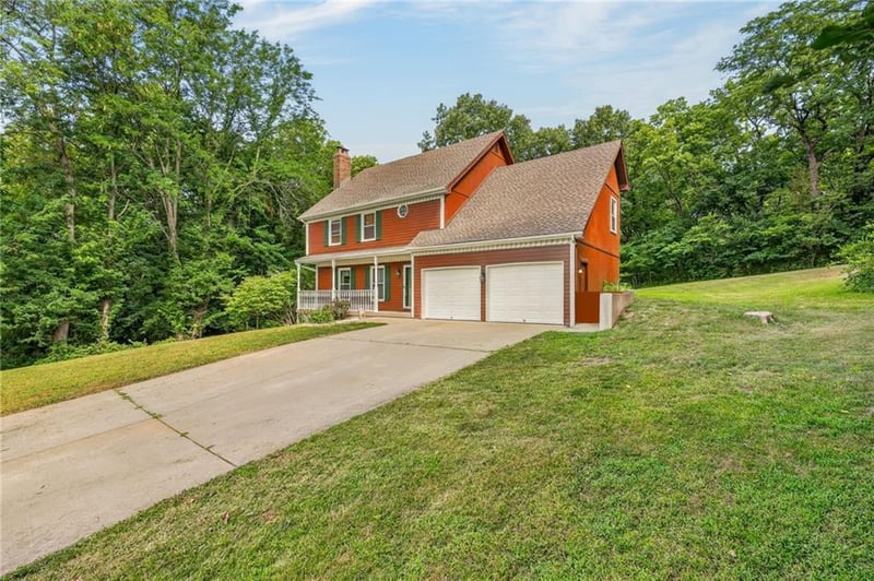 12639 Buck Creek Dr, Kansas City, MO 64152