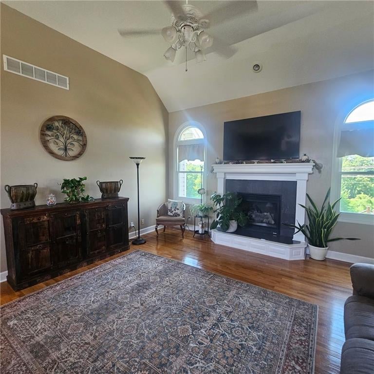 5122 Brookhaven Dr, St Joseph, MO 64507