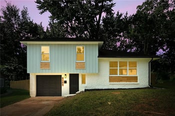 8105 E 91st St, Kansas City, MO 64138