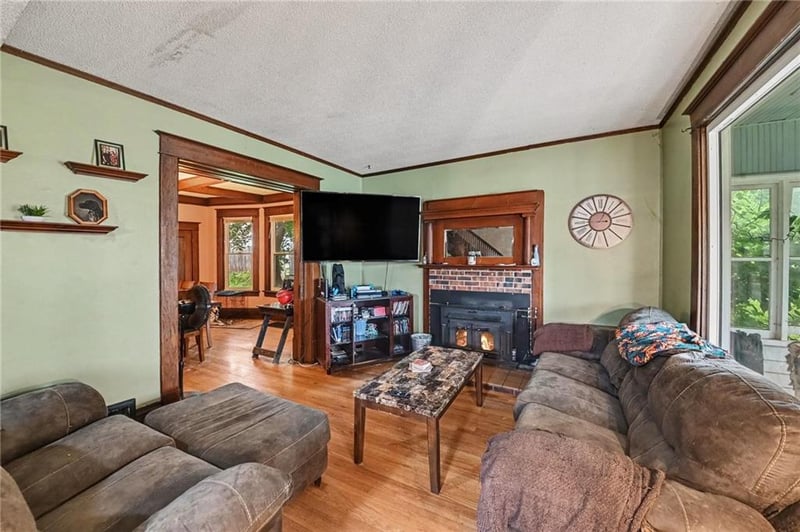 2809 Monterey St, St Joseph, MO 64507