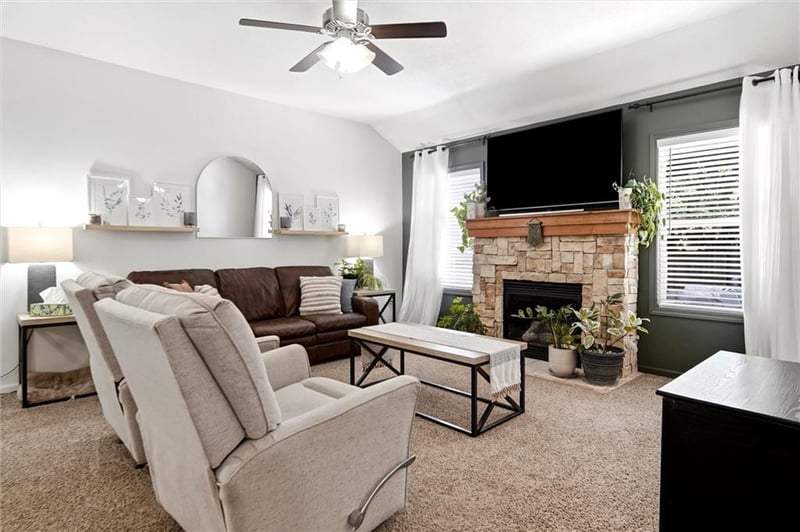 511 Rebecca Ln, Lawrence, KS 66044