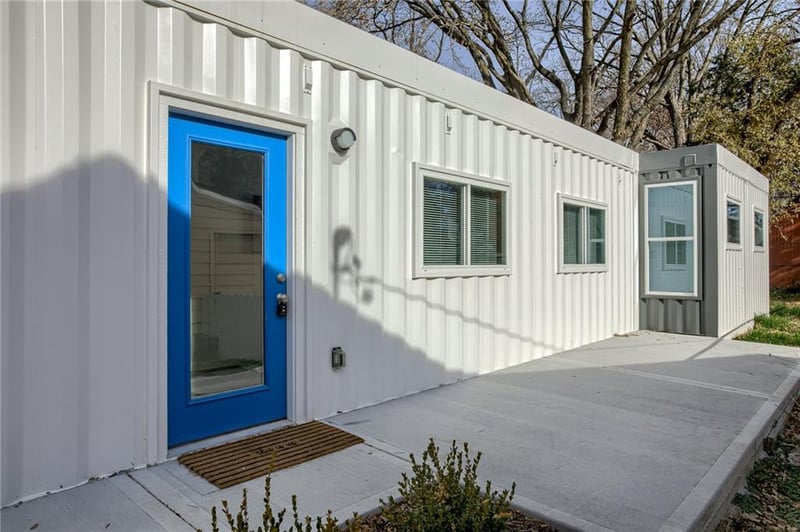 7607 Jefferson St, Kansas City, MO 64114