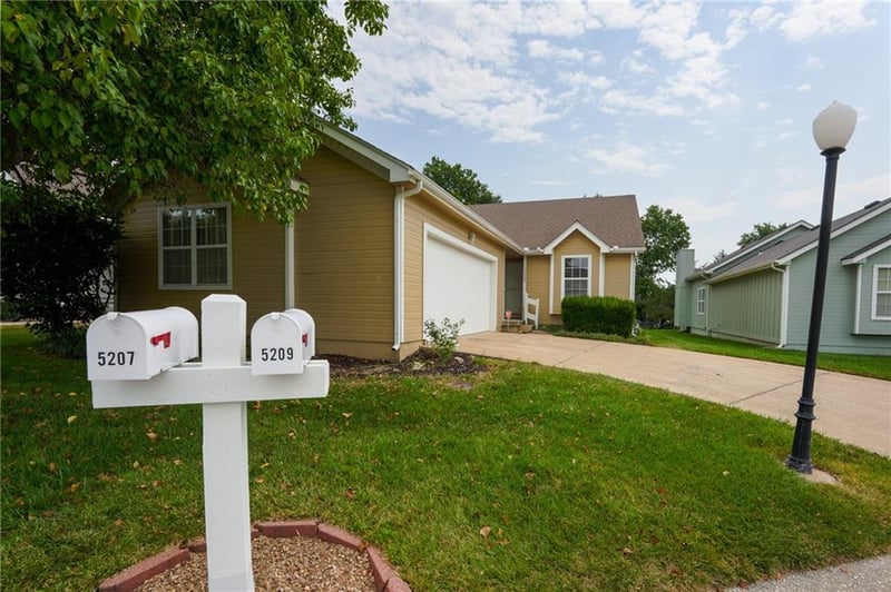 5209 Megan Dr, Independence, MO 64055