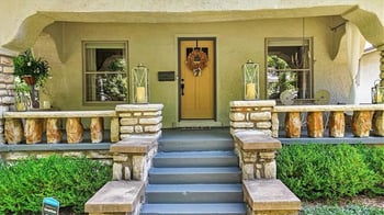5801 Charlotte St, Kansas City, MO 64110