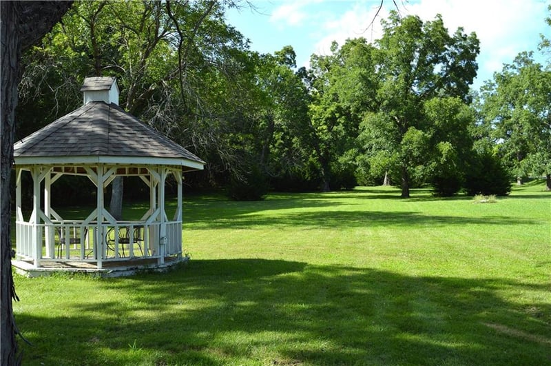 22786 Querry Rd, Lacygne, KS 66040