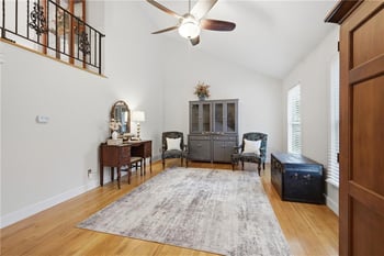 1611 NE 50th St, Kansas City, MO 64118