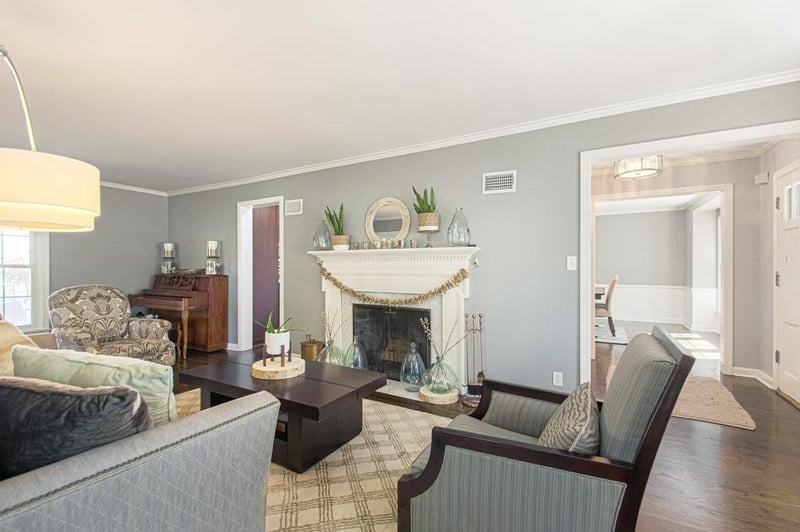 3714 61st Ter, Fairway, KS 66205