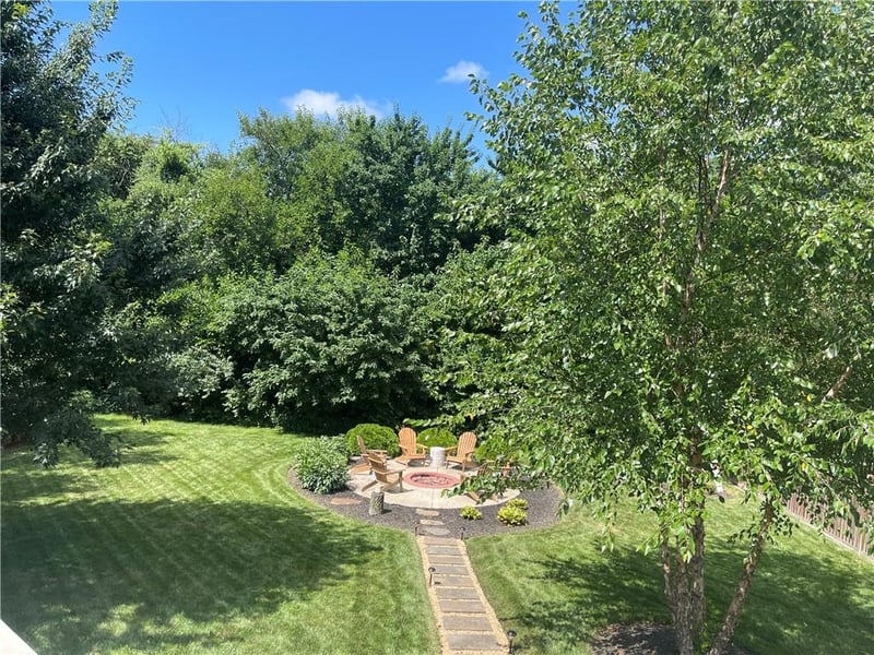 15662 Blackfeather St, Olathe, KS 66062