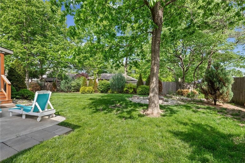 8119 Venita St, Weatherby Lake, MO 64152
