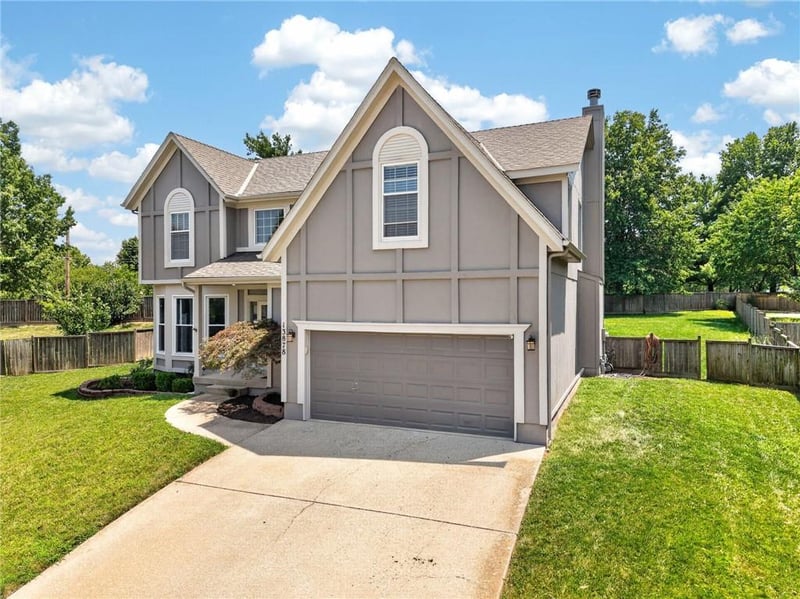 13878 Kaw St, Olathe, KS 66062