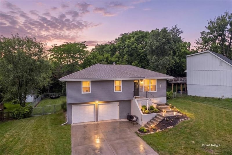 8412 Atkins Ct, Kansas City, MO 64153