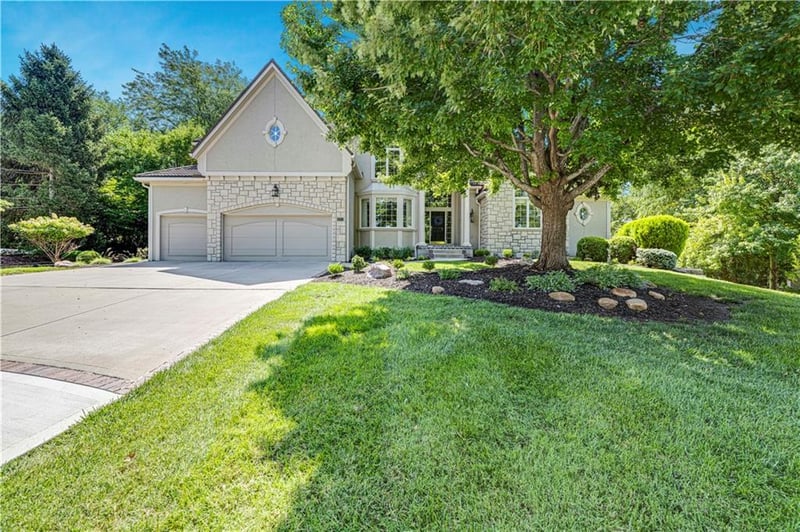 10853 Cedar Niles Cir, Olathe, KS 66061