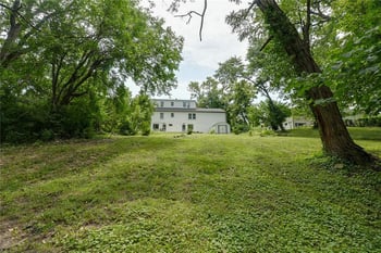 11000 E 63rd St, Kansas City, MO 64133